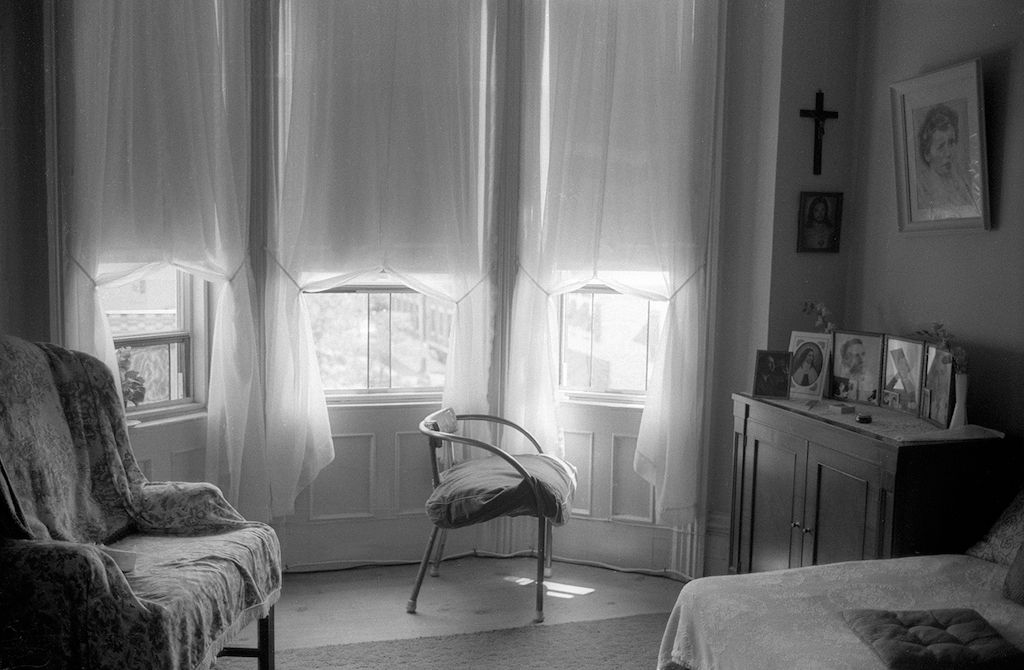 Bernsteinlen Living Room Hoboken
